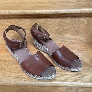 Clarks Artisan leather ankle strap espadrille sole sandals, like new!